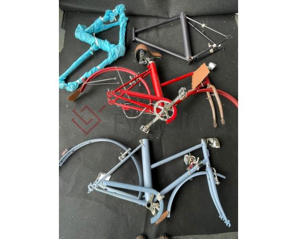 Foto de LOTE 03: BENS LIGADOS À PRODUÇÃO DE BICICLETAS