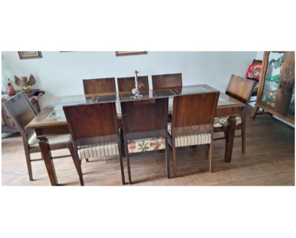 Foto de LOTE 45 - BENS MÓVEIS - MESA DE JANTAR 8 CADEIRAS DE MADEIRA IMBUIA 