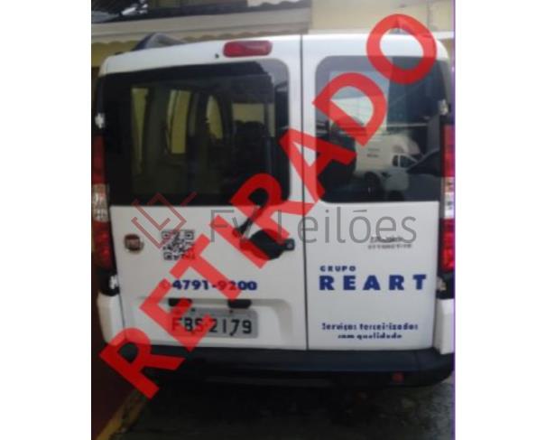 Foto de LOTE 88 - VEÍCULO FIAT/DOBLO ATTRACTIV 1.4 - FABRICAÇÃO/MODELO 2012- COR BRANCA - FLEX
