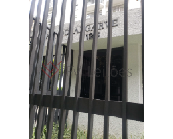 Foto de LOTE 04 - BOX DE GARAGENS - ED. SOLAR DO ALGARVE - VILA NOVA CONCEIÇÃO / SP 